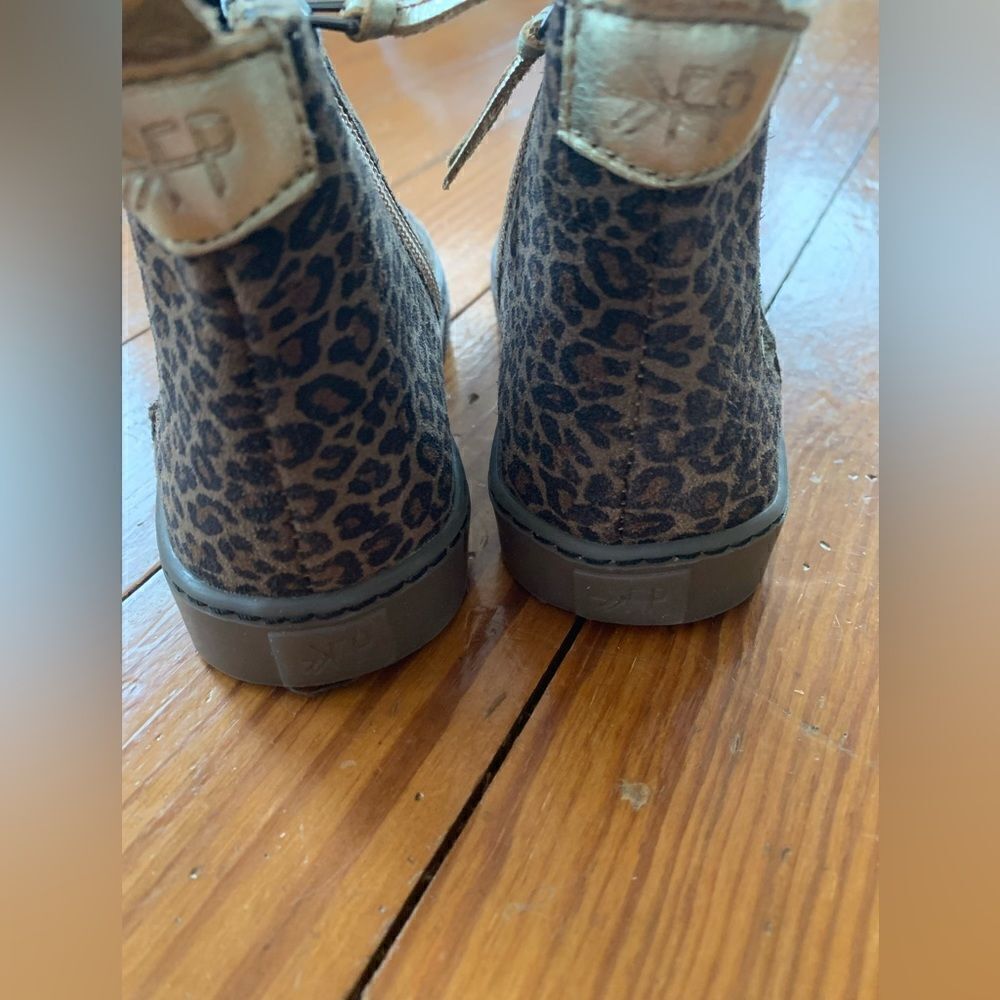 Freshly Picked Boots - Picture 5 of 7